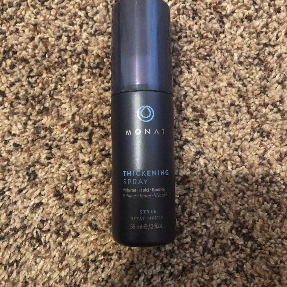 Monat thickening spray never used